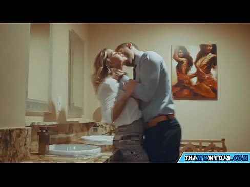 ❤️ Когато наедряла блондинка ви съблазни в обществена тоалетна ❤ Порно в bg.porno-negrov.ru ❌️❤